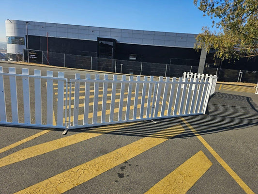 Heavy-Duty Wood Crowd Control Barrier
